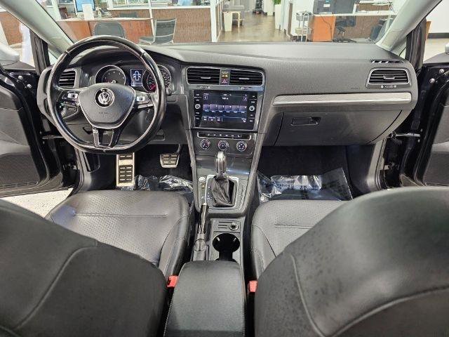 Used 2018 Volkswagen Golf Alltrack S image 9