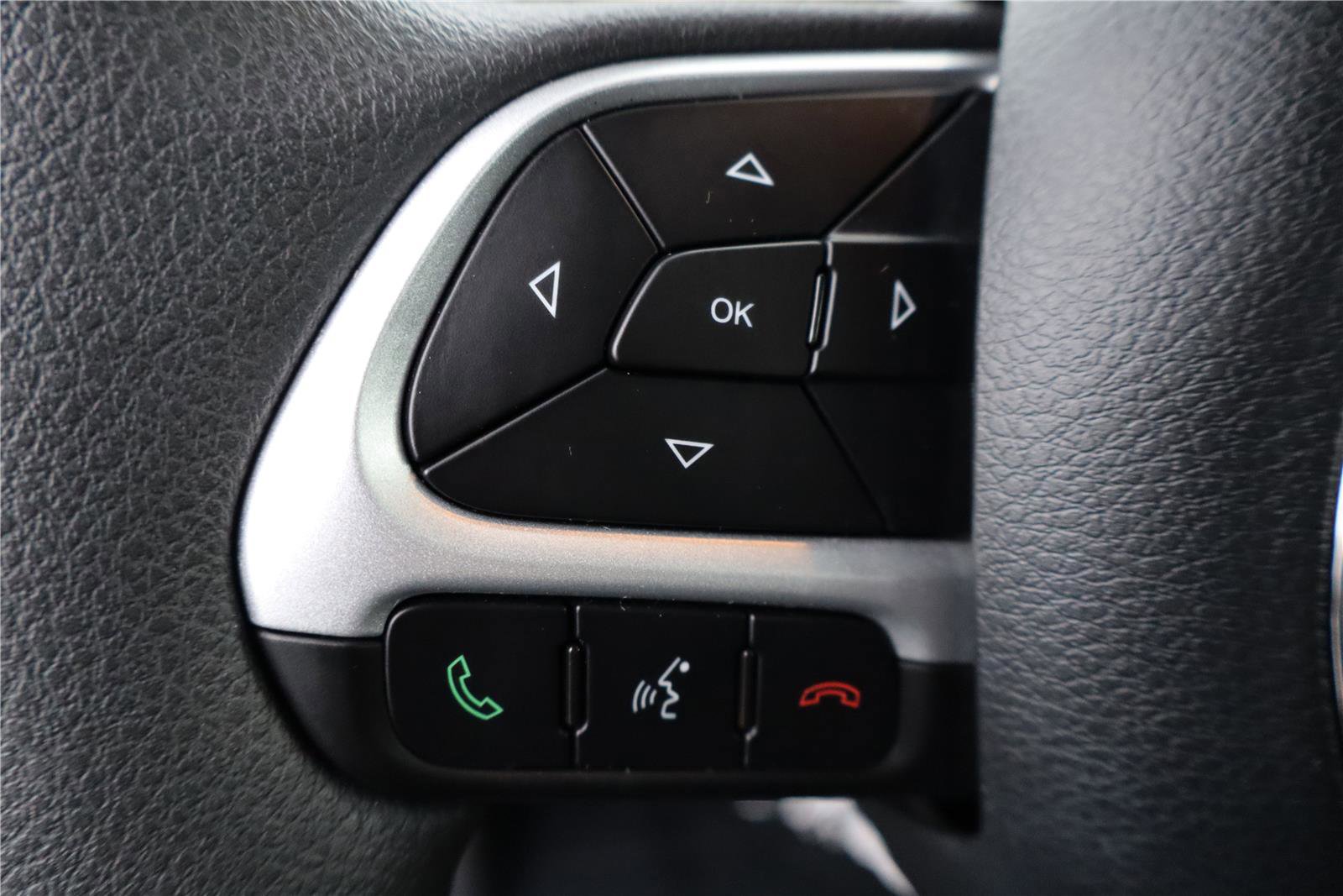 Used 2021 Jeep Renegade Sport image 17