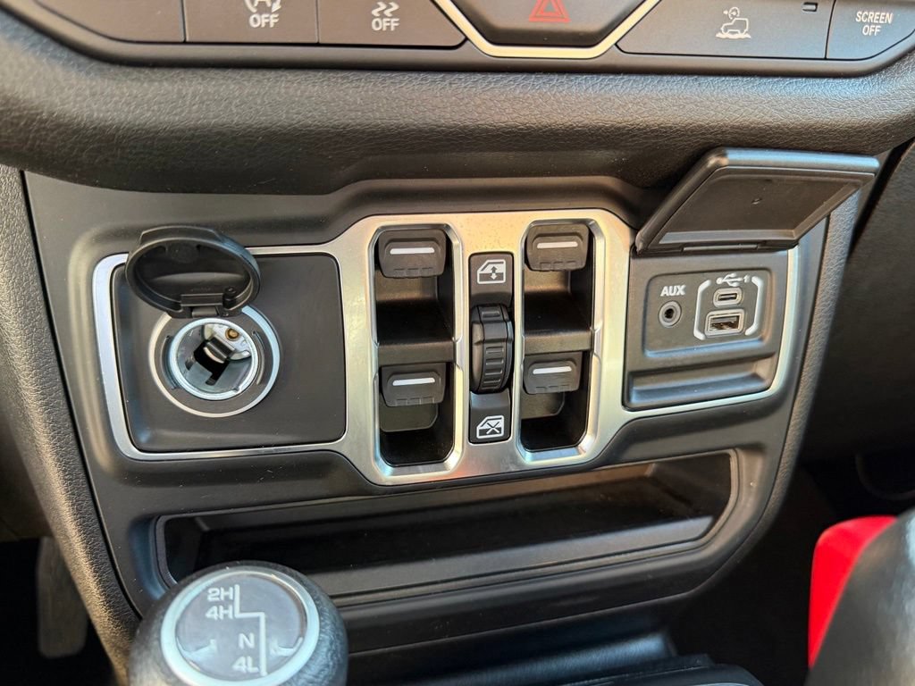 Used 2024 Jeep Wrangler Unlimited Sport AWD/4WD image 25