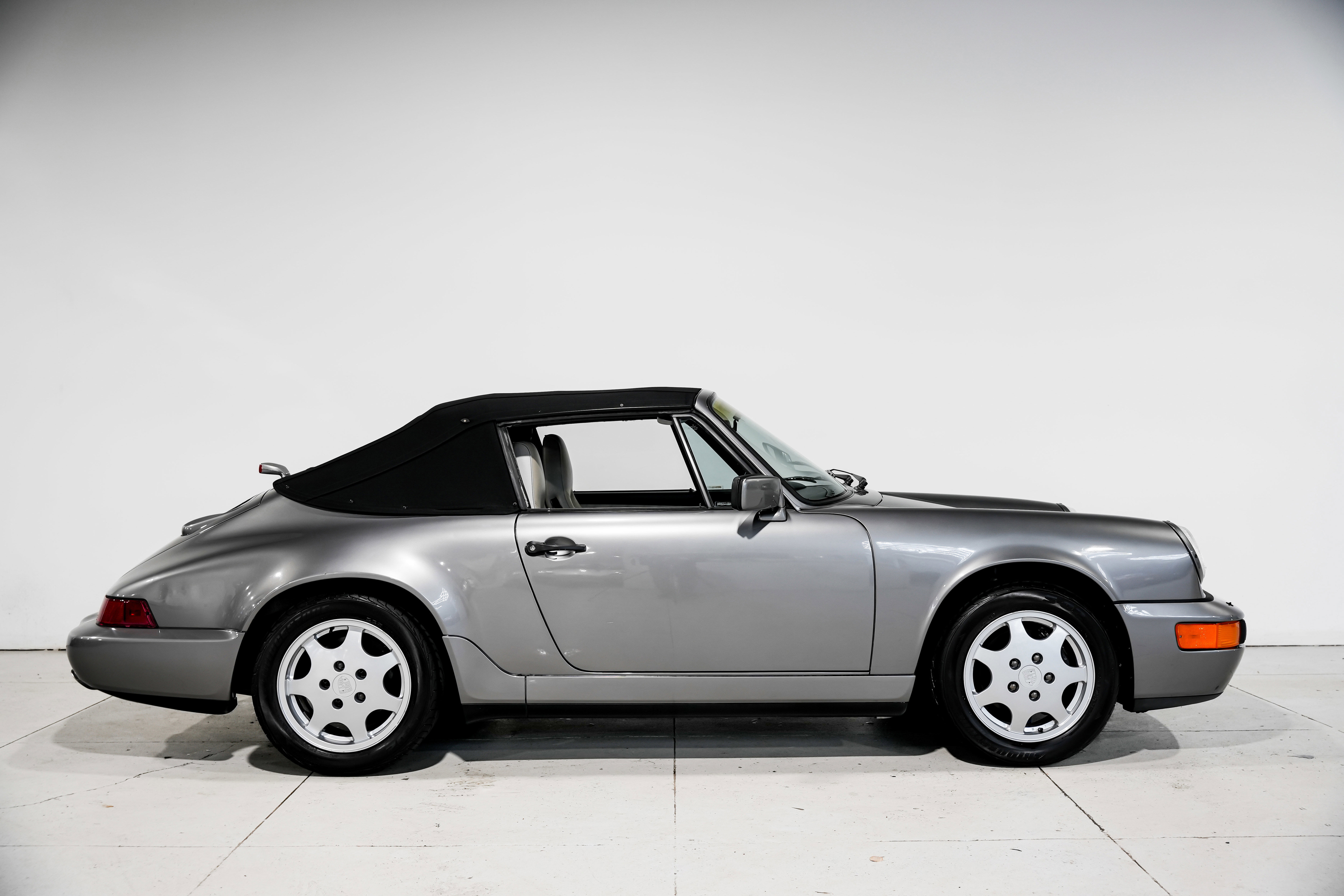 Used 1990 Porsche 911 Carrera image 2