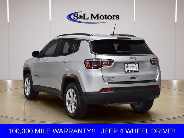 Used 2024 Jeep Compass Latitude AWD/4WD image 6