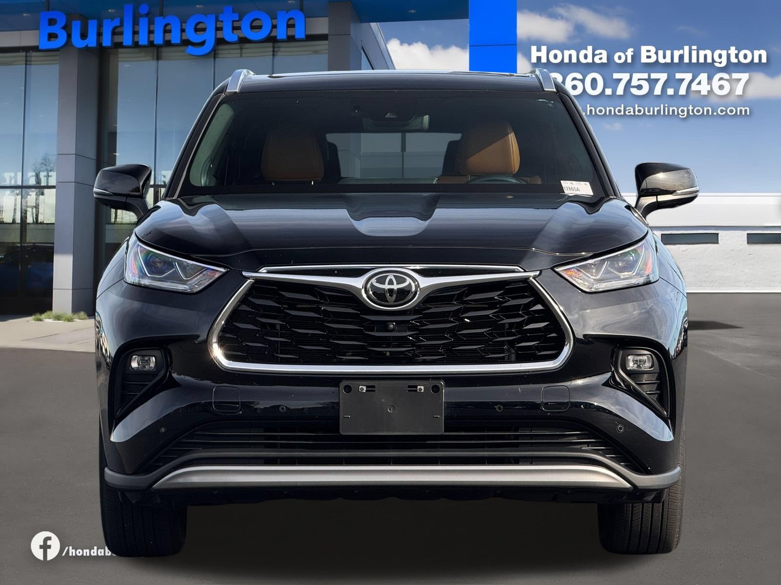 Used 2023 Toyota Highlander Platinum AWD/4WD image 10