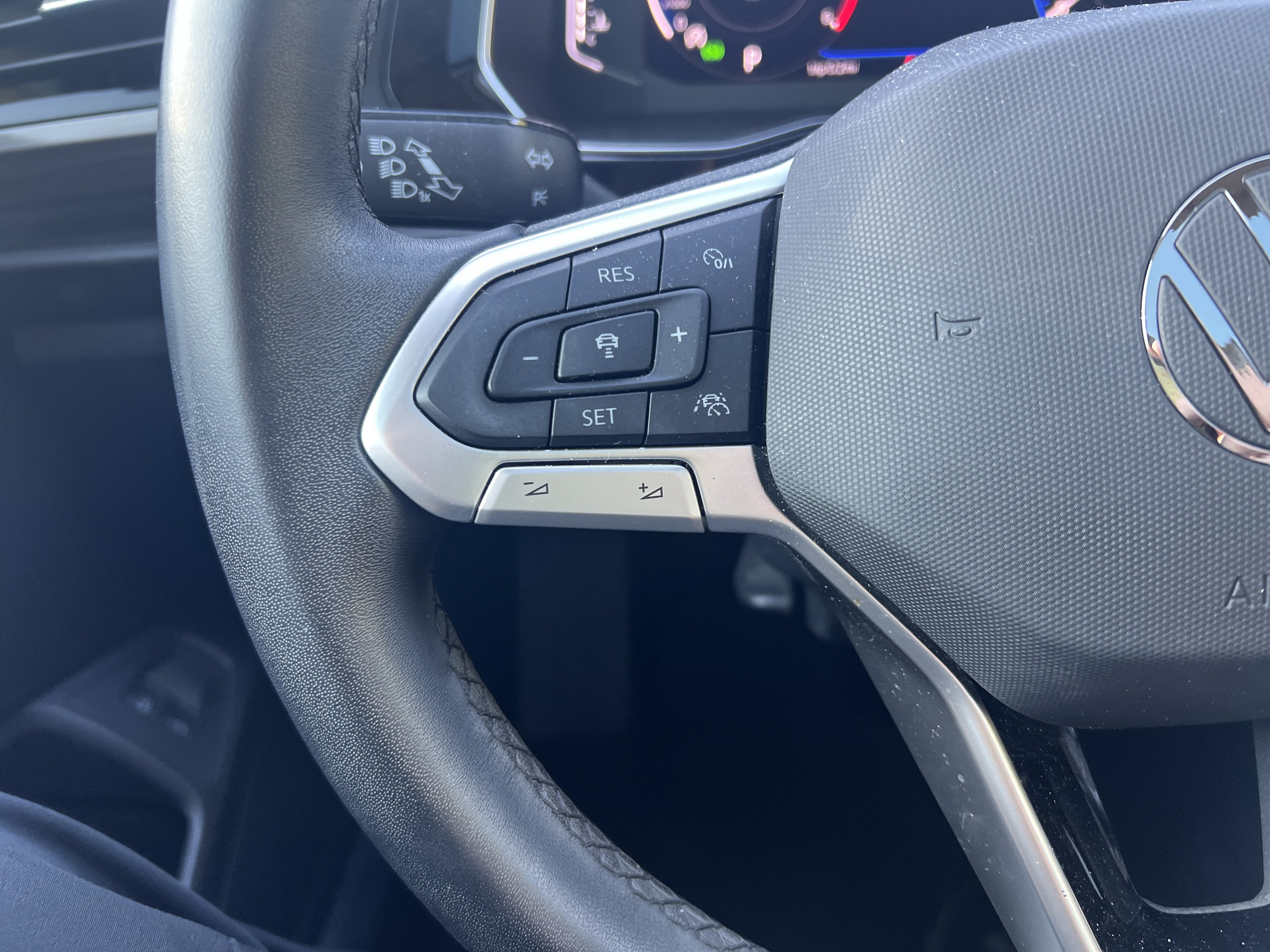 Certified 2022 Volkswagen Jetta SEL FWD image 16