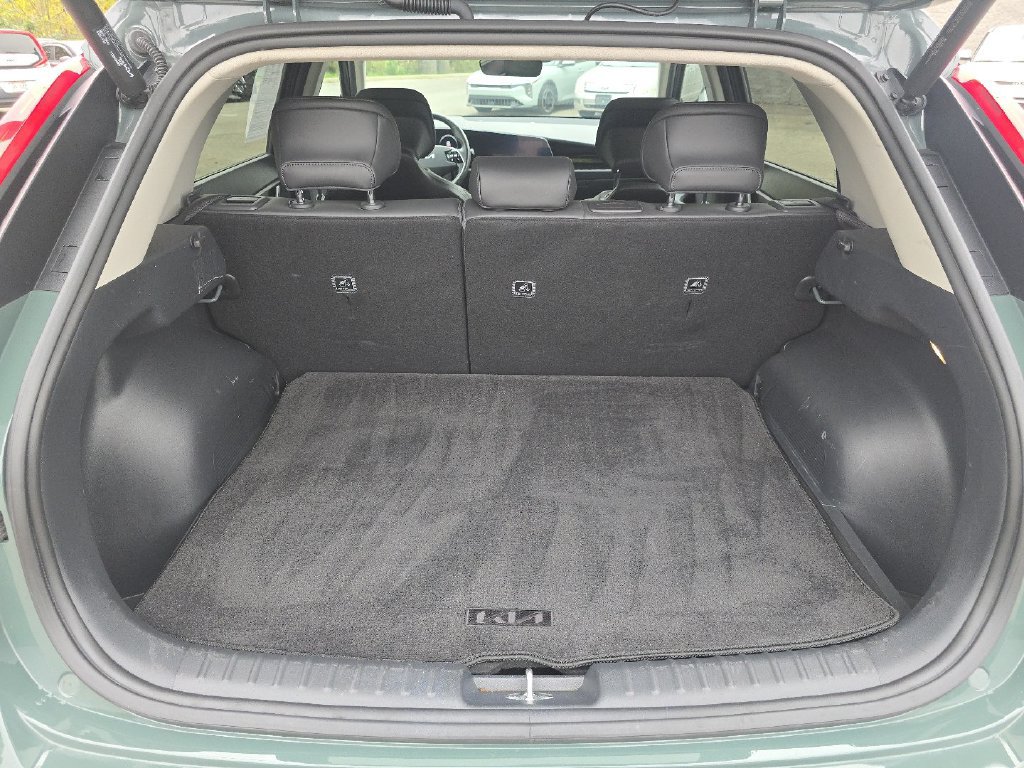 Used 2023 Kia Niro Wind w/ Wind Preserve Package FWD image 17