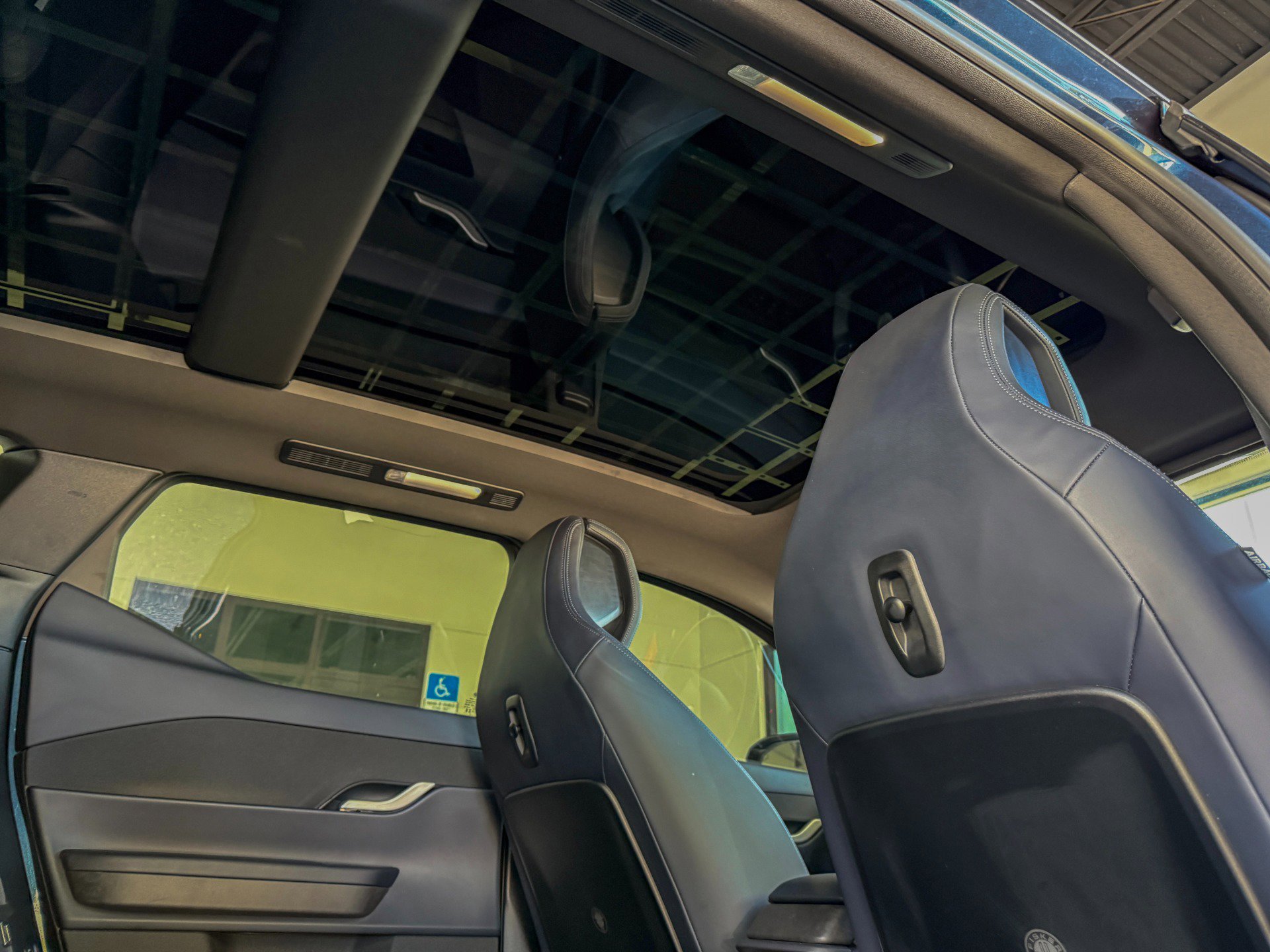 Used 2023 Fisker Ocean Extreme image 34