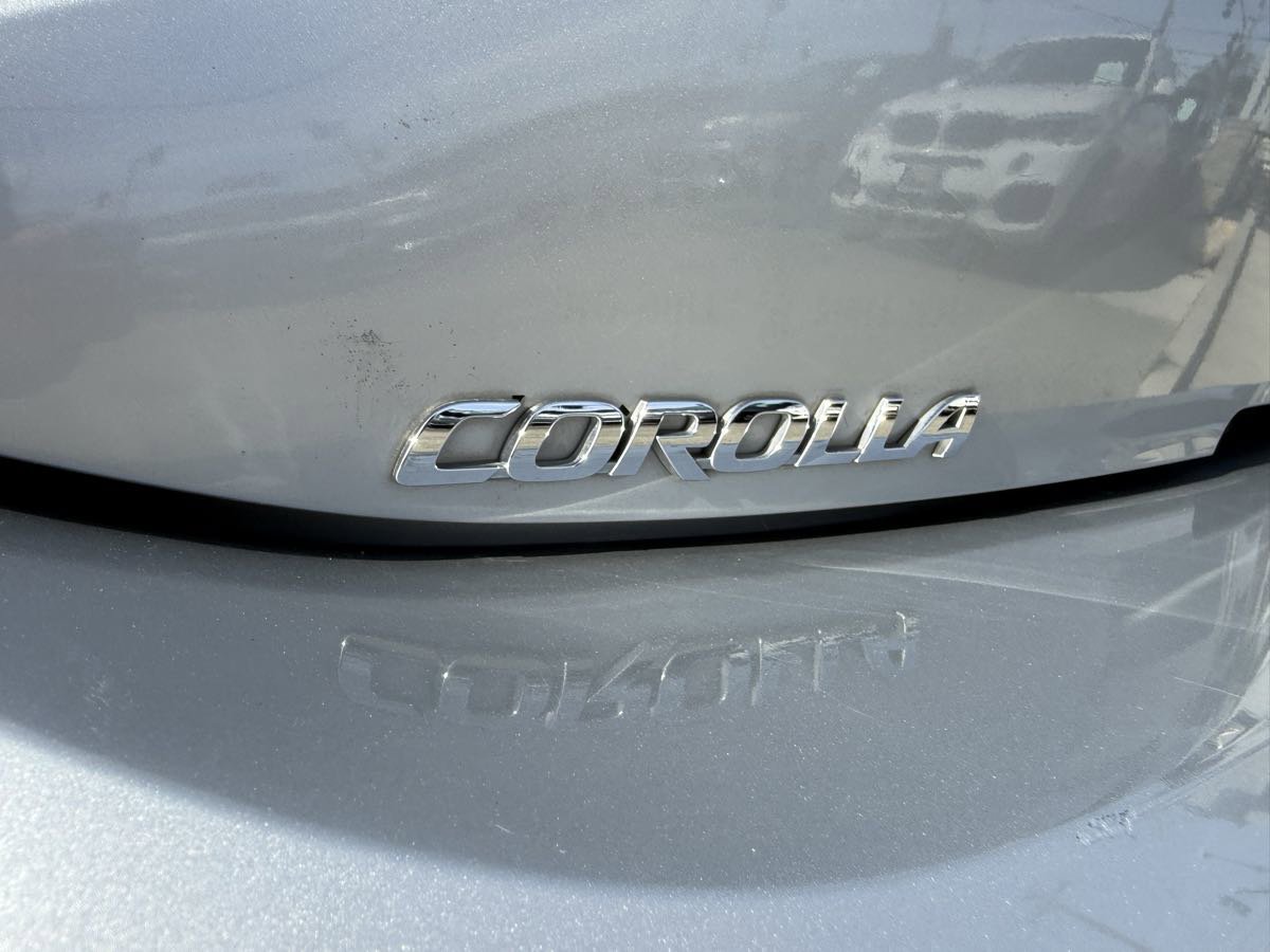 Used 2020 Toyota Corolla SE w/ Carpet Mat Package image 16