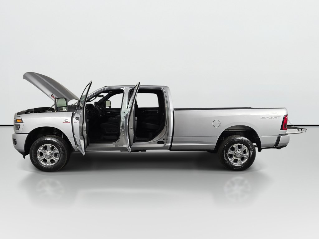 New 2026 RAM 3500 Big Horn AWD/4WD image 10