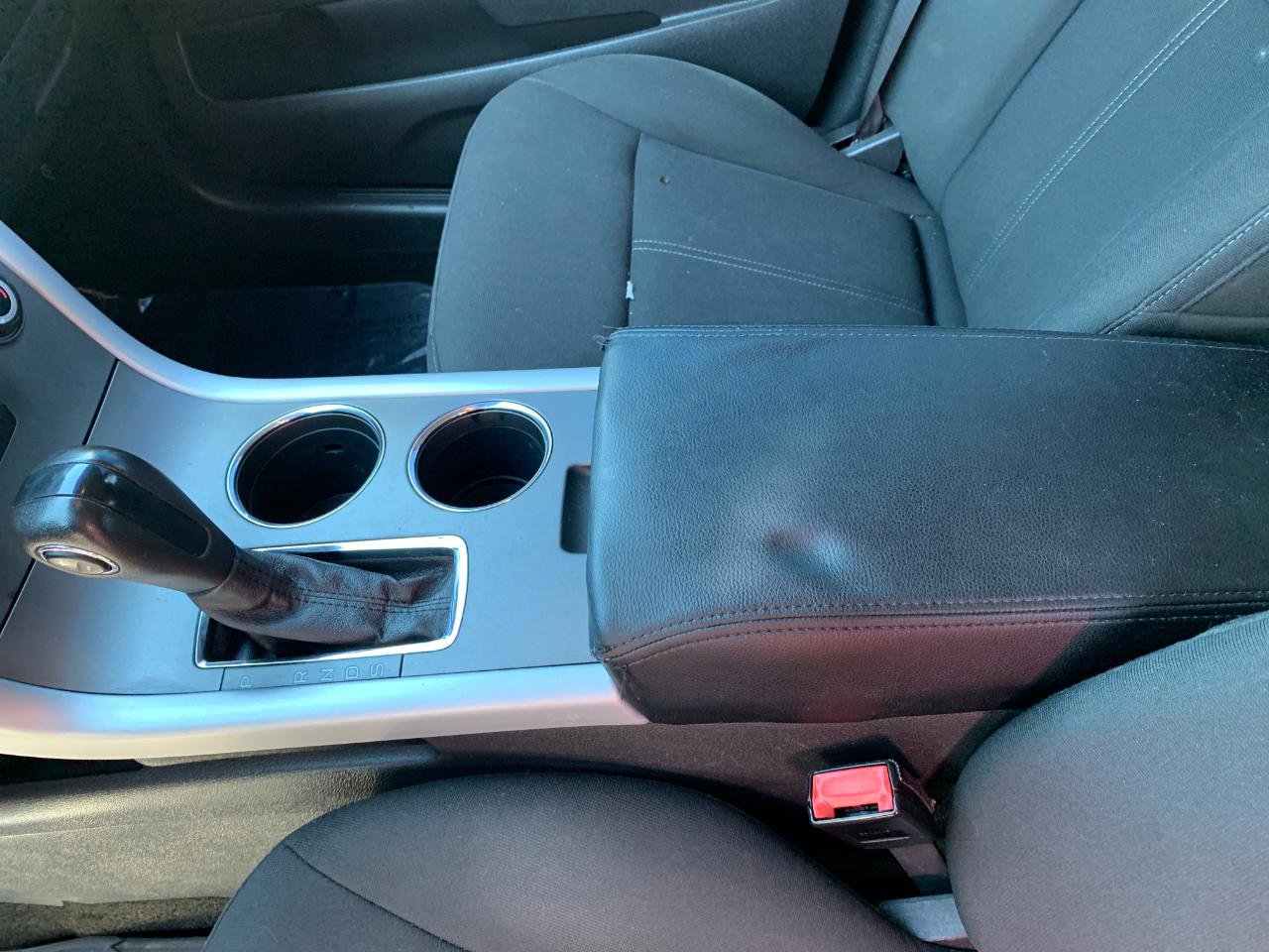 Used 2014 Ford Edge SE FWD image 10