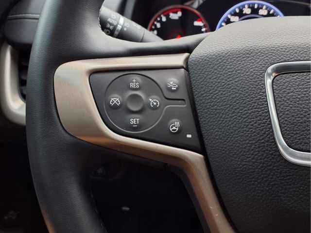 Certified 2024 GMC Terrain Denali w/ Black Diamond Edition AWD/4WD image 15