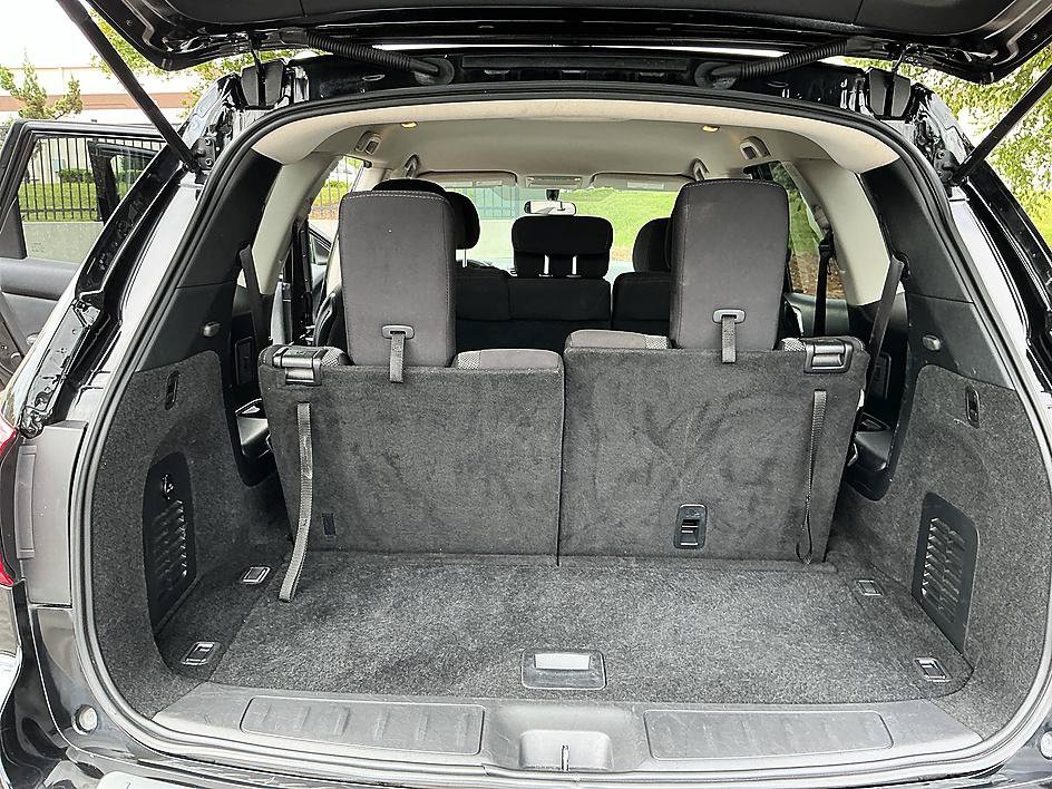 Used 2020 Nissan Pathfinder S AWD/4WD image 24