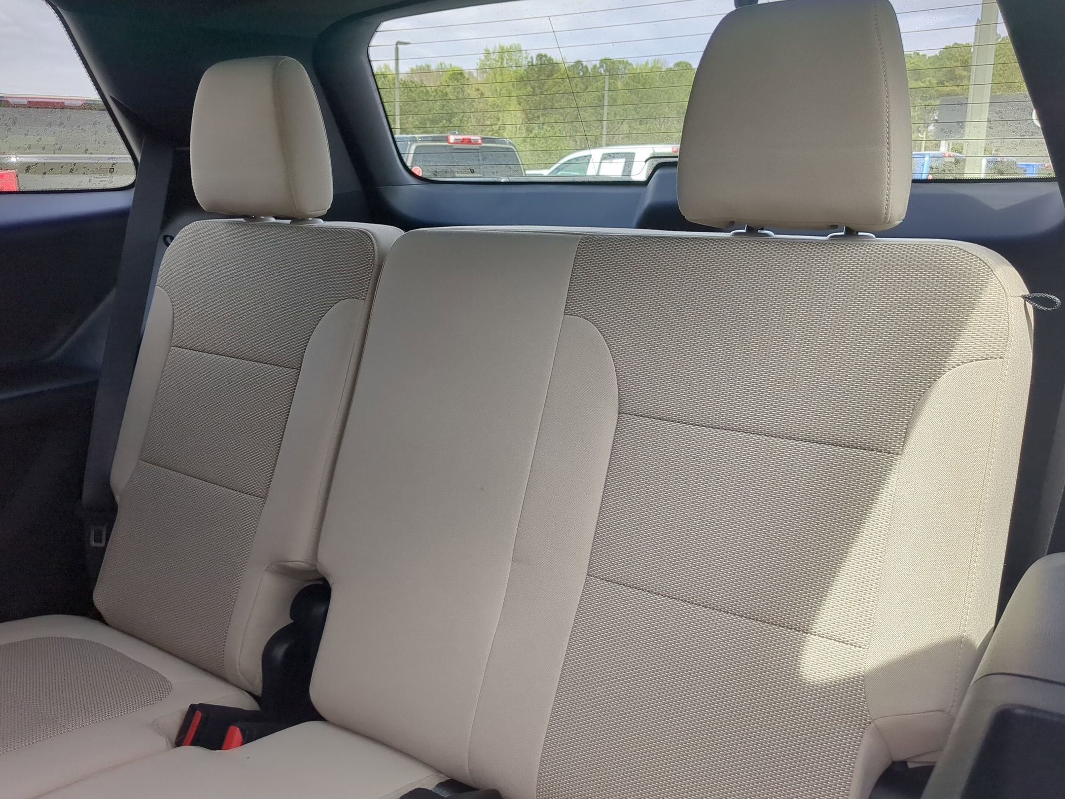 Used 2023 Chevrolet Traverse LS FWD image 24