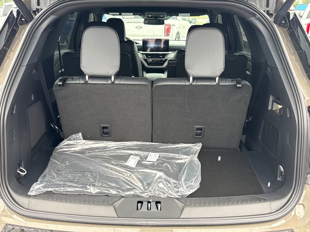 New 2026 Ford Explorer ST image 16
