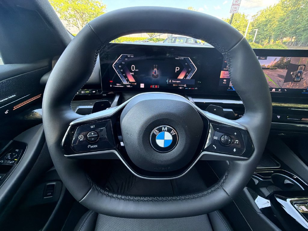 Used 2026 BMW 530i xDrive w/ Premium Package AWD/4WD image 23