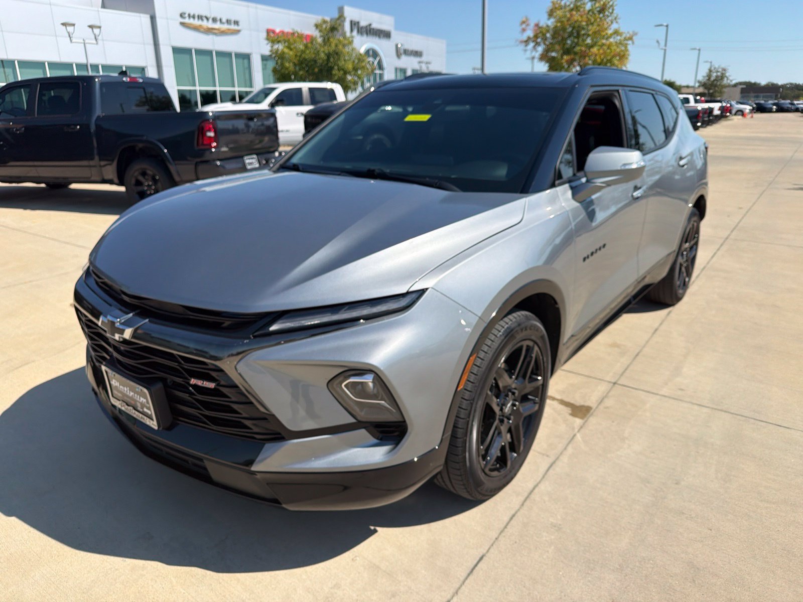 Used 2023 Chevrolet Blazer RS w/ Driver Confidence II Package FWD image 9