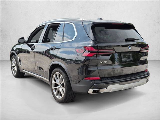 Used 2024 BMW X5 xDrive40i w/ Parking Assistance Package AWD/4WD image 7