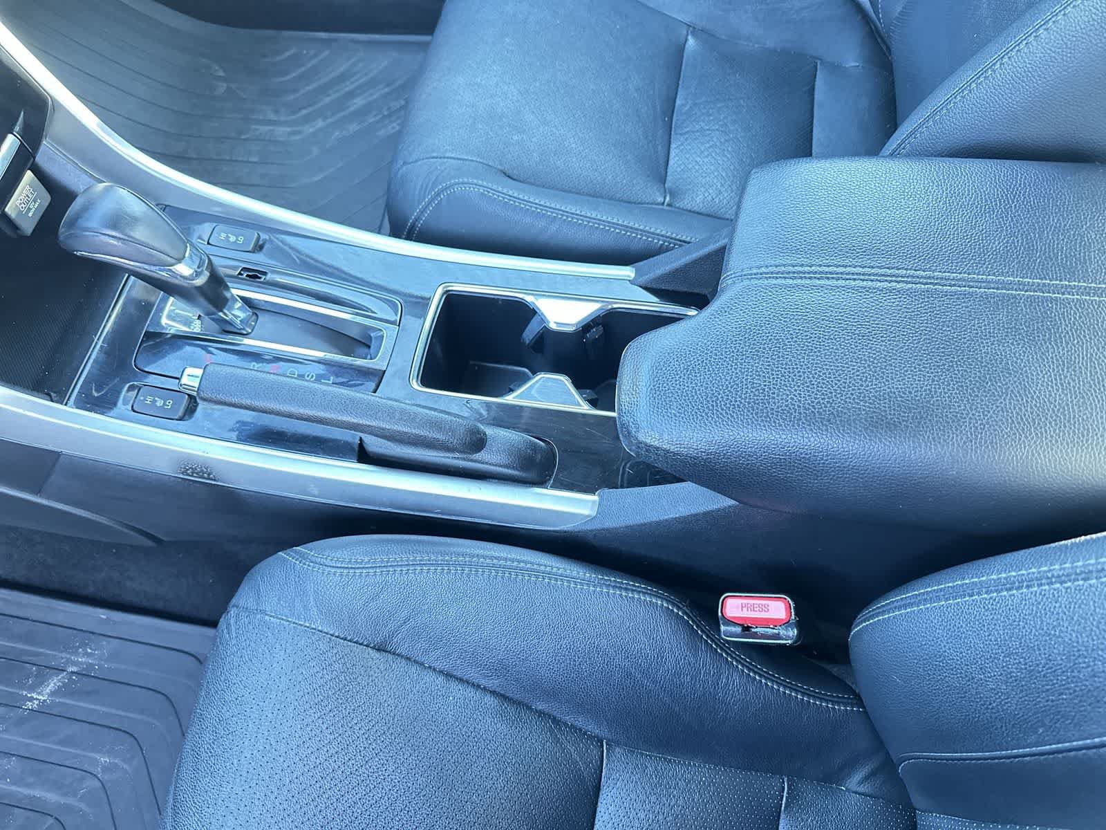 Used 2016 Honda Accord EX-L image 19