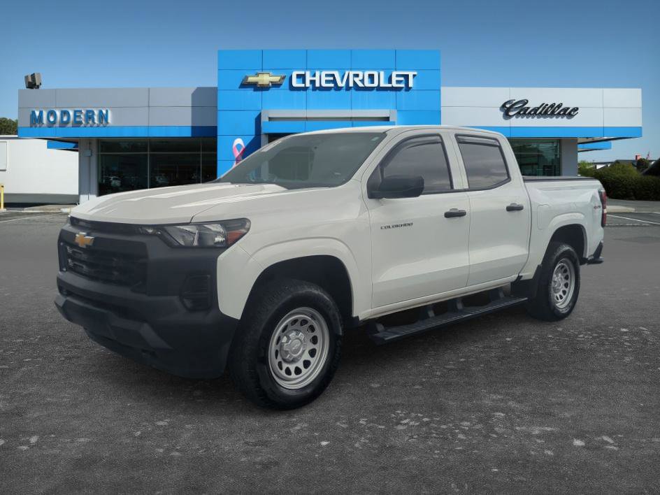 Used 2026 Chevrolet Colorado W/T w/ Advanced Trailering Package AWD/4WD image 1