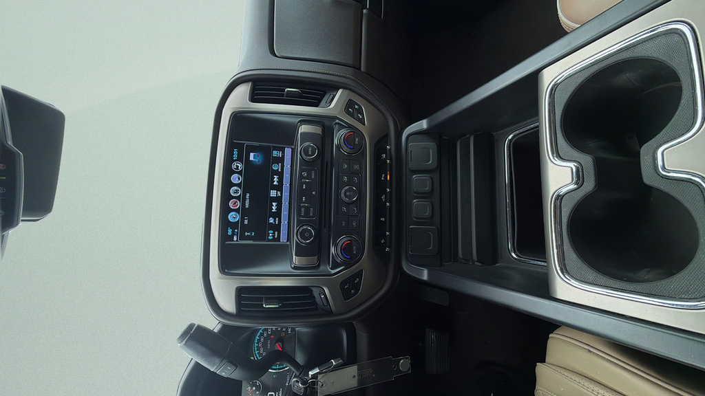 Used 2019 GMC Sierra 2500 Denali AWD/4WD image 19