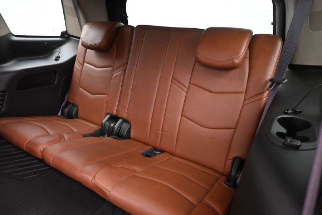 Used 2015 Cadillac Escalade Premium AWD/4WD image 17