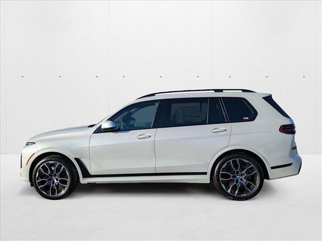 Used 2026 BMW X7 xDrive40i w/ M Sport Package AWD/4WD image 5