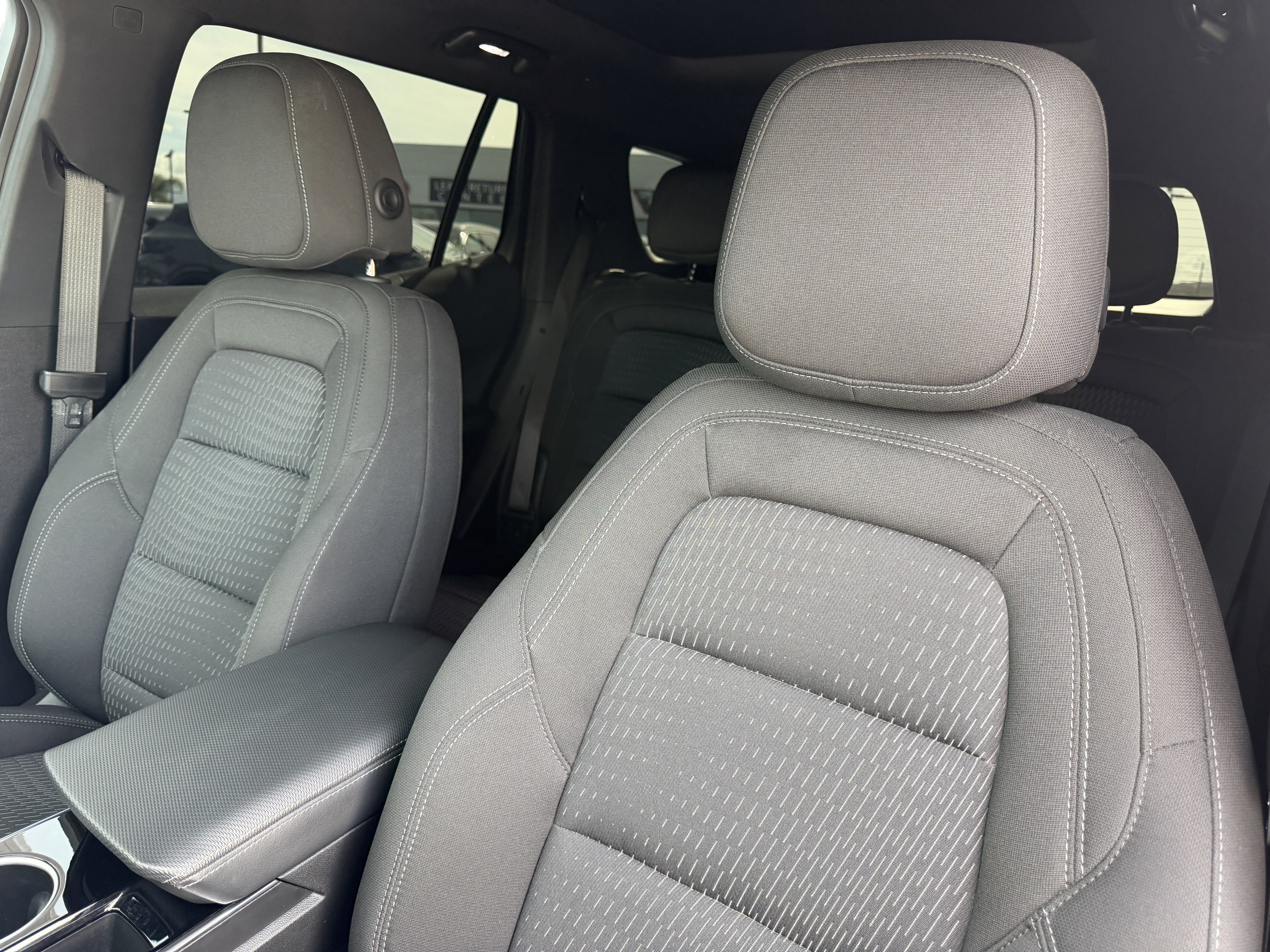 Used 2025 Chevrolet Equinox LT image 16