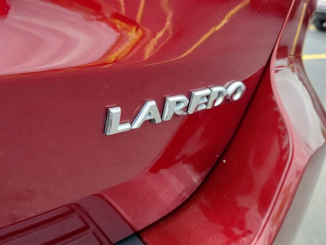 Used 2018 Jeep Grand Cherokee Laredo AWD/4WD image 11