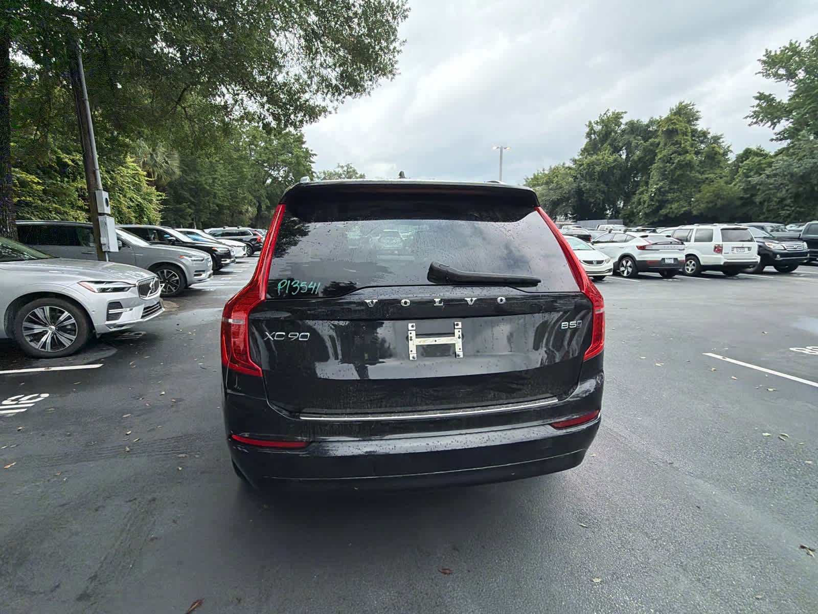 Used 2023 Volvo XC90 B5 Core w/ Protection Package Premier AWD/4WD image 13