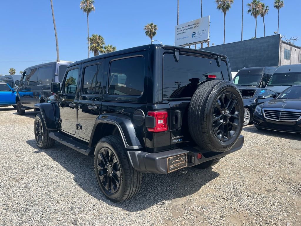 Used 2025 Jeep Wrangler Unlimited Sahara AWD/4WD image 10