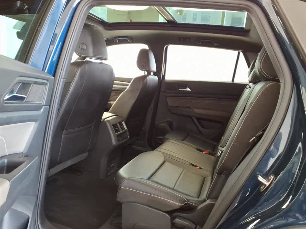Certified 2023 Volkswagen Atlas Cross Sport SEL AWD/4WD image 16