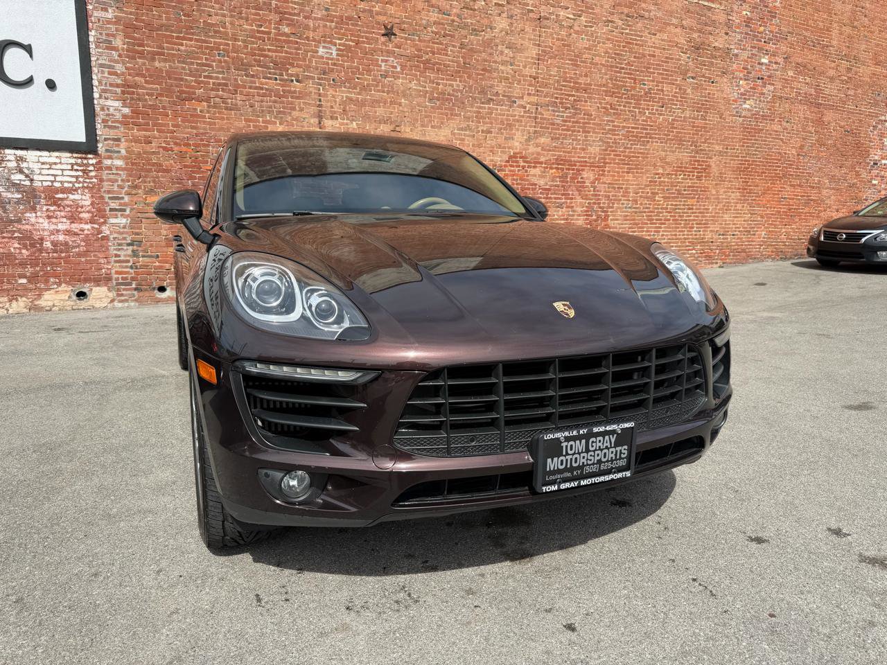 Used 2017 Porsche Macan S AWD/4WD image 2