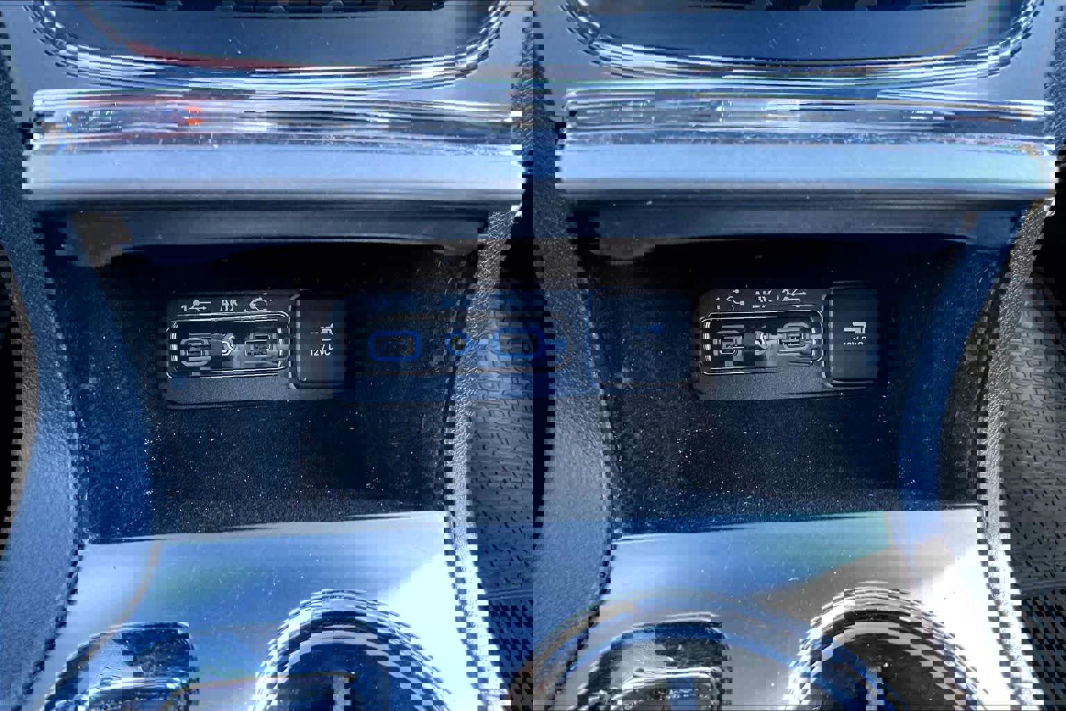 Used 2018 Jeep Grand Cherokee Limited image 31