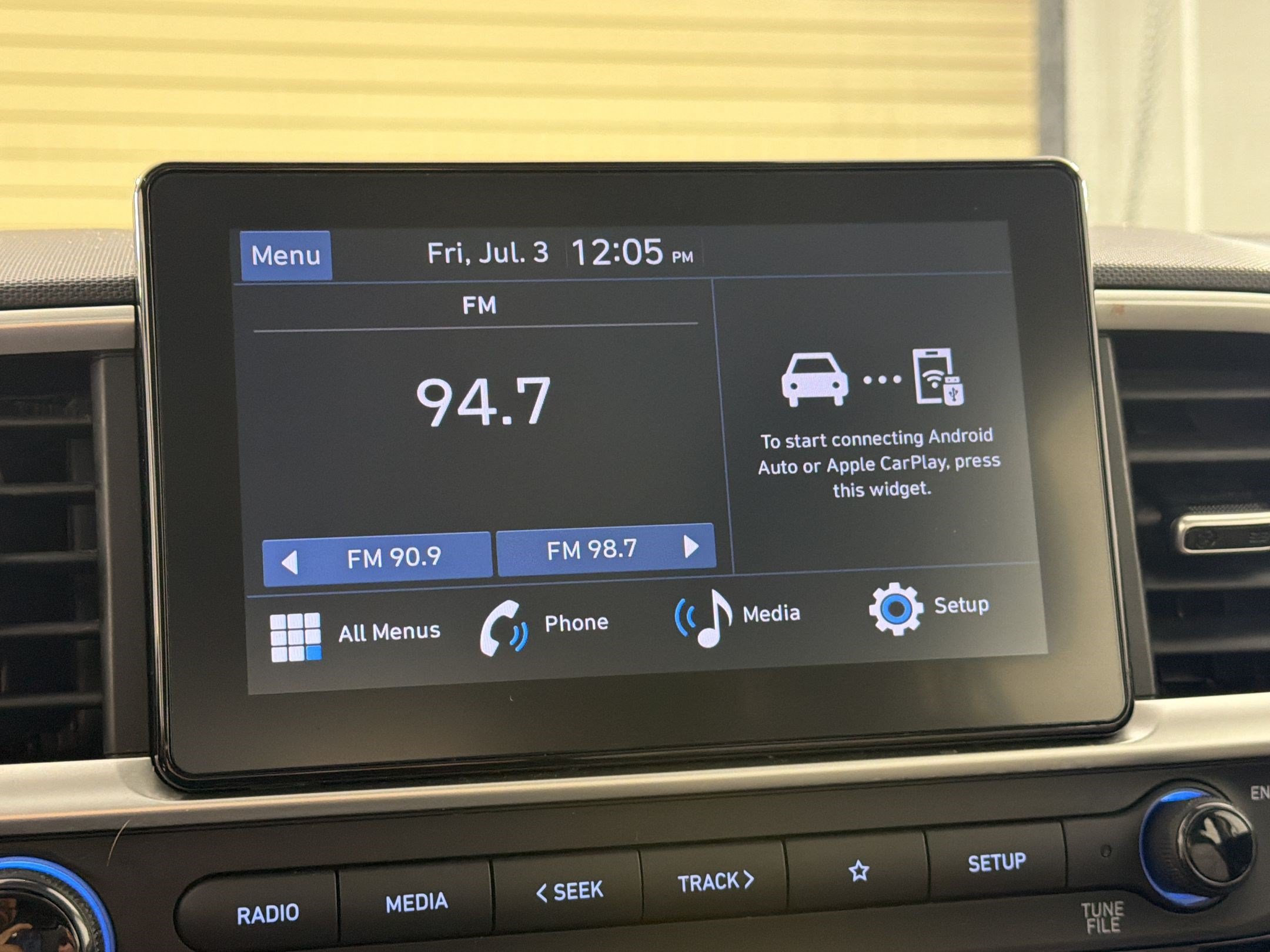 Used 2024 Hyundai Venue SEL FWD image 20