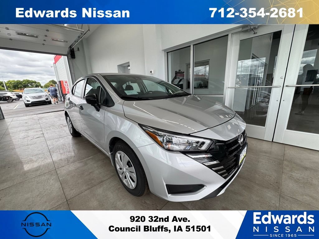 New 2025 Nissan Versa S w/ Trunk Package