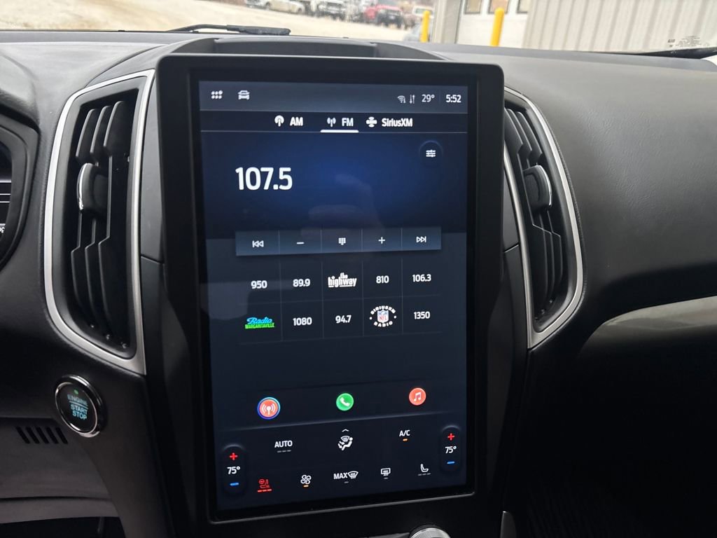 Used 2024 Ford Edge SEL w/ Convenience Package image 17