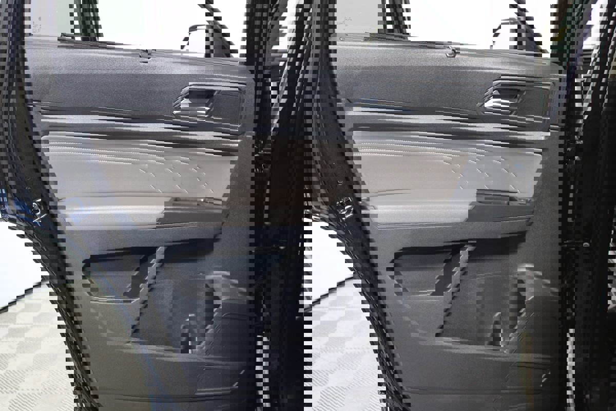 Used 2022 Volkswagen Atlas SE image 26