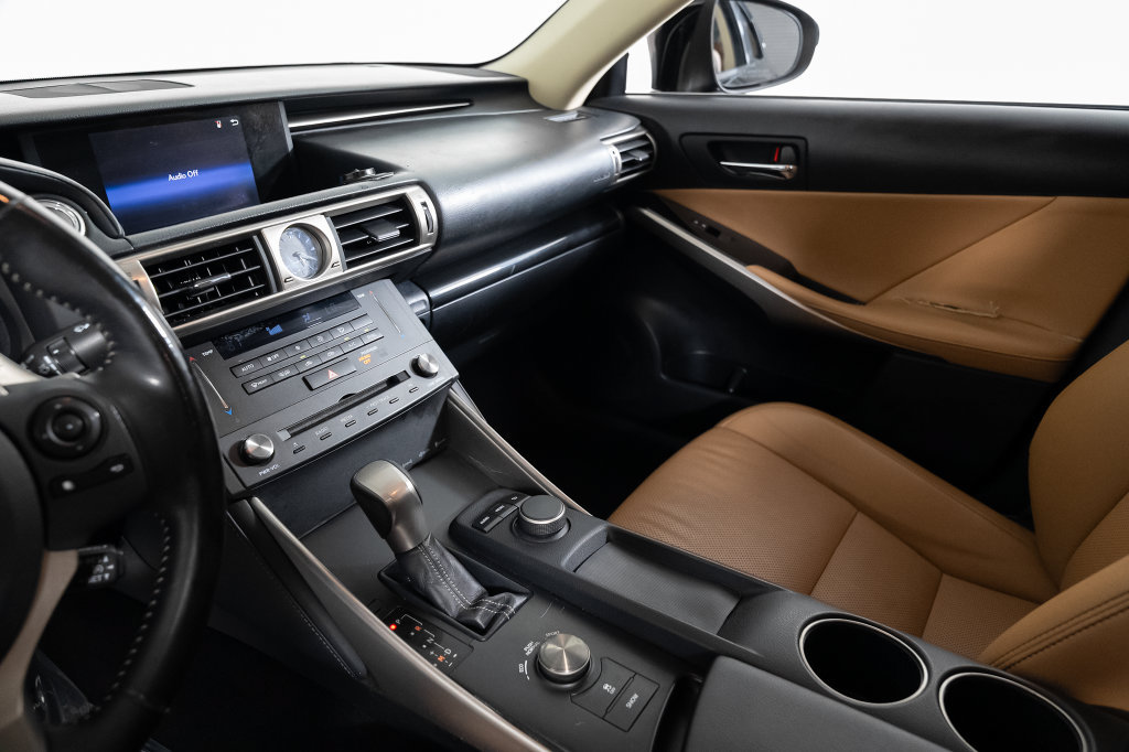 Used 2016 Lexus IS 200t RWD image 25