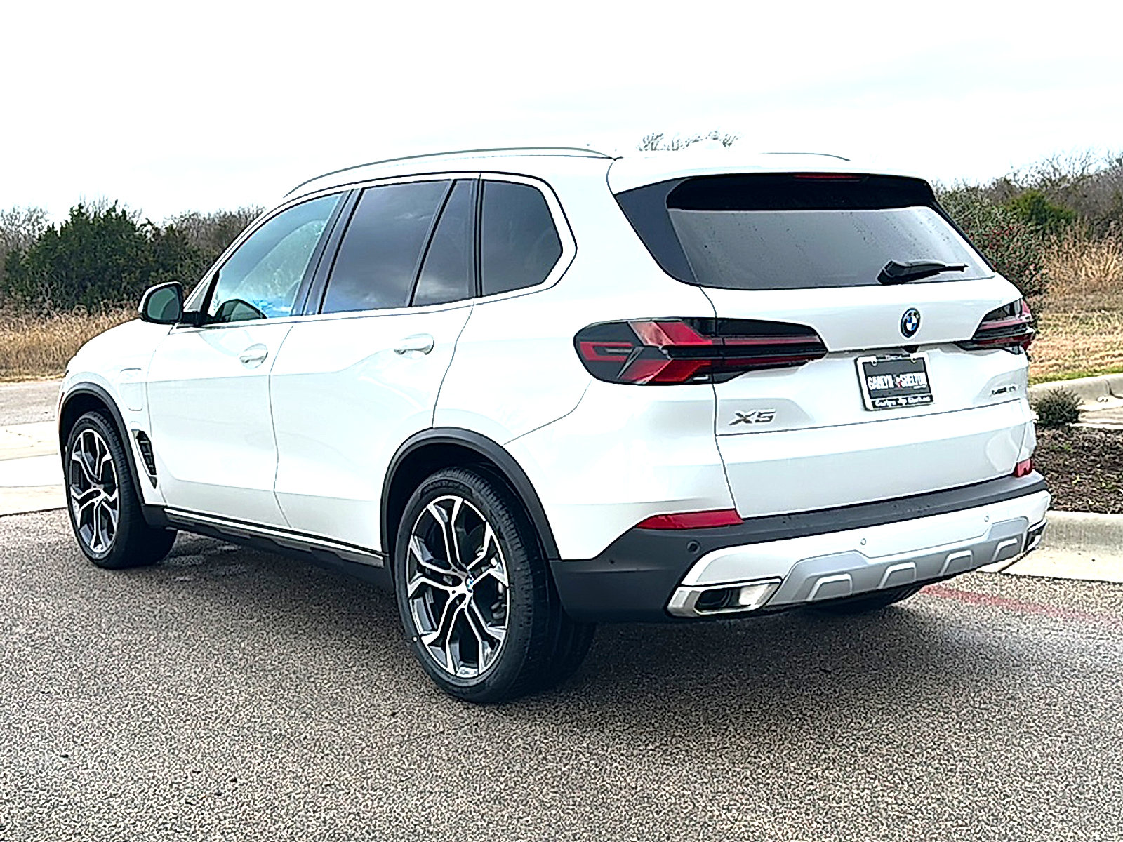 New 2026 BMW X5 xDrive50e AWD/4WD image 6