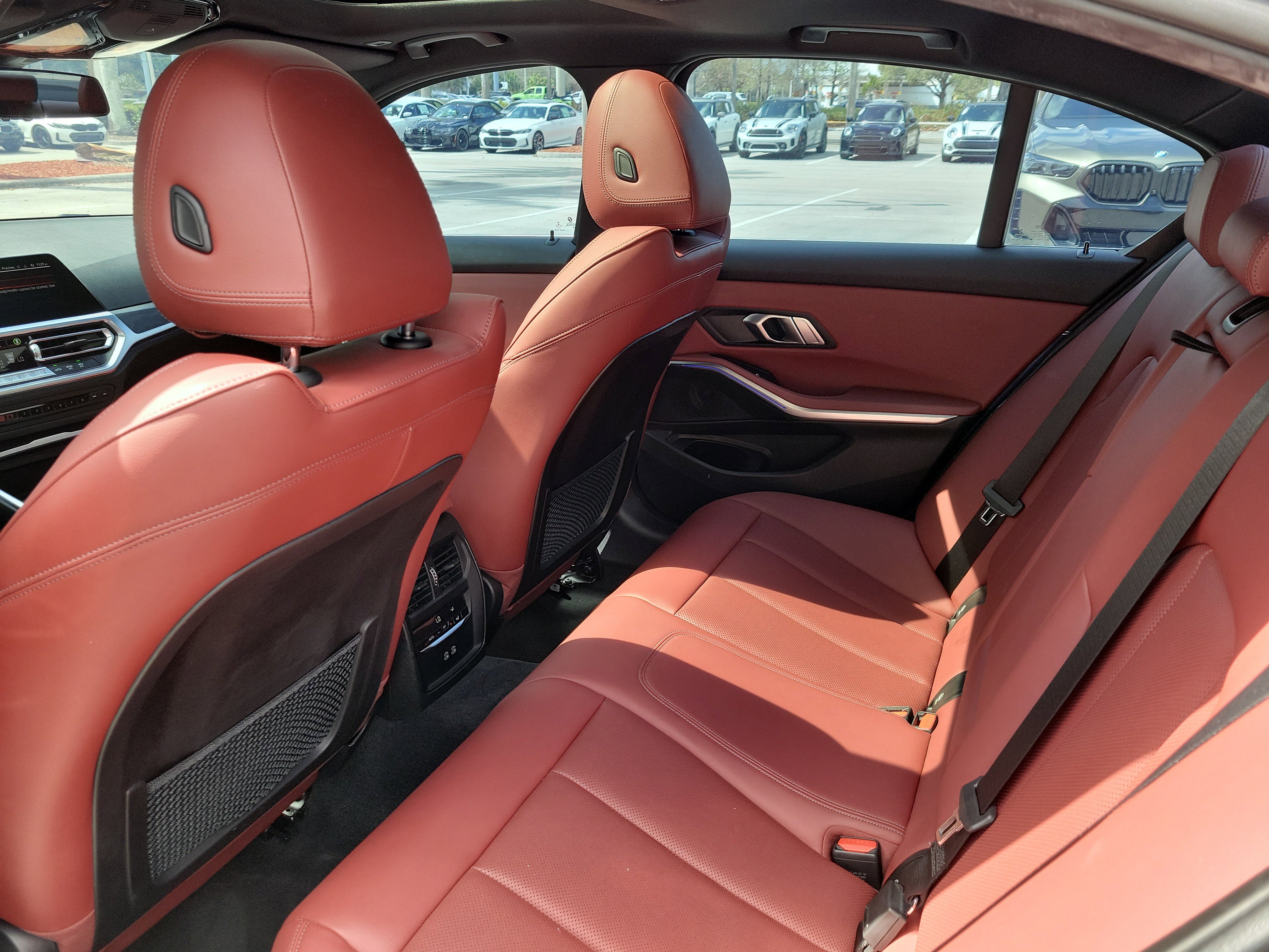 Used 2022 BMW 330i Sedan w/ Driving Assistance Package image 10