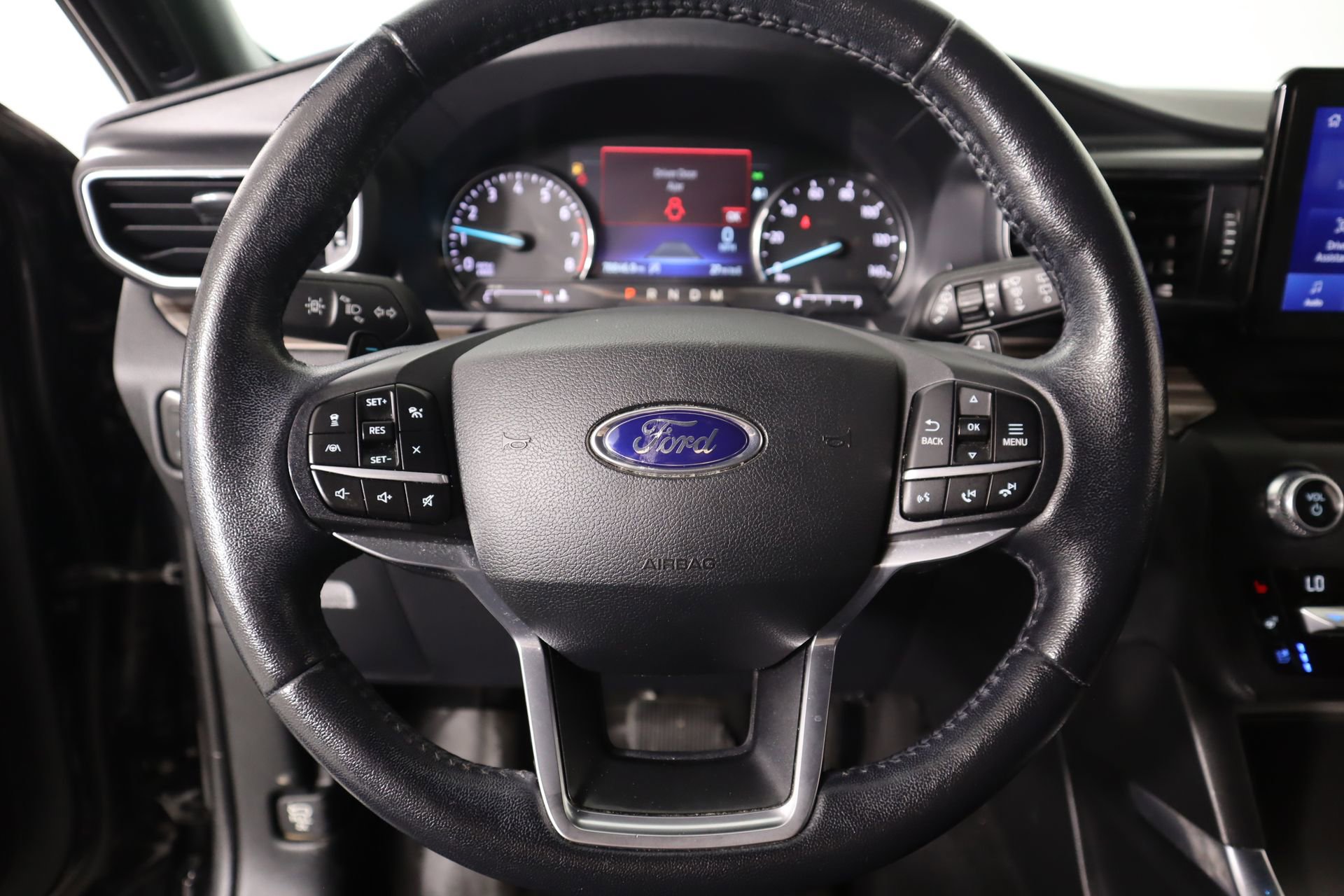 Used 2020 Ford Explorer Limited image 3