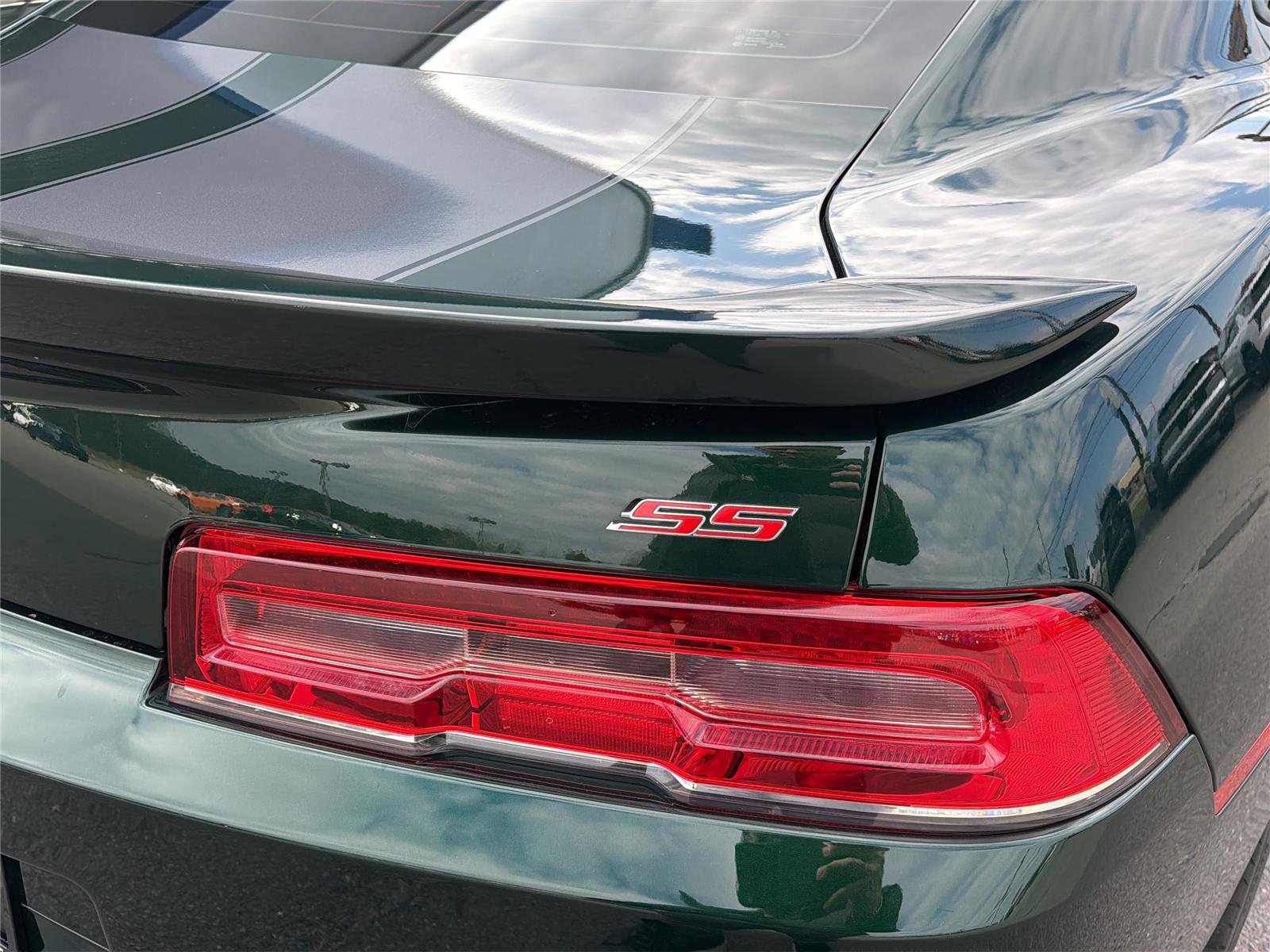 Used 2015 Chevrolet Camaro SS w/ Green Flash Special Edition RWD image 14