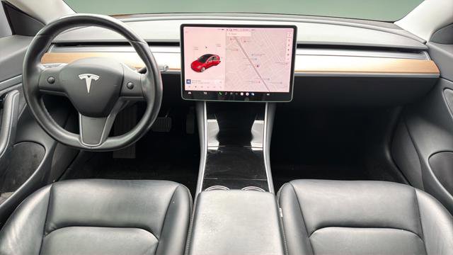 Used 2018 Tesla Model 3 Long Range image 7