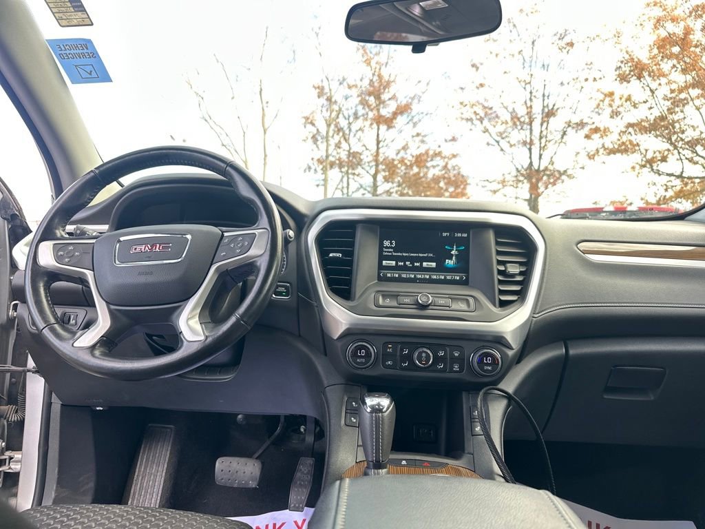 Used 2019 GMC Acadia SLE image 46