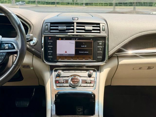 Used 2019 Lincoln Continental Select FWD image 23