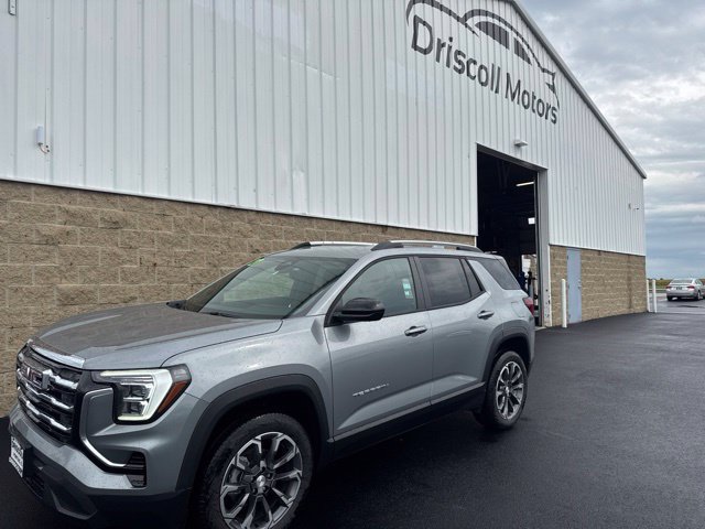 New 2027 GMC Terrain Elevation w/ Elevation Premium Package AWD/4WD image 2