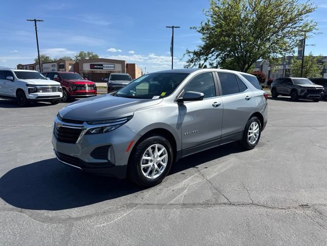 Used 2024 Chevrolet Equinox LT AWD/4WD image 3