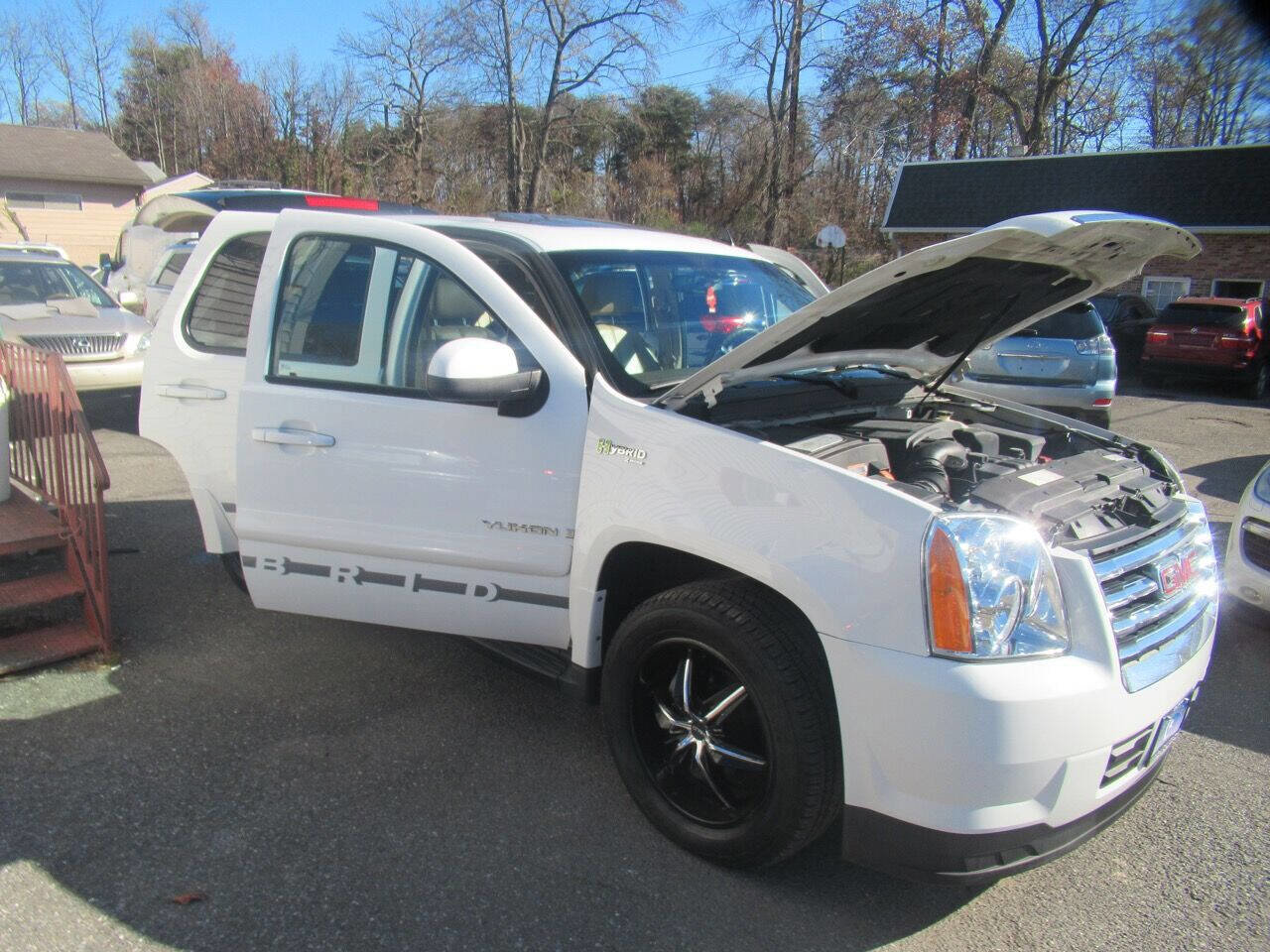 Used 2009 GMC Yukon 4WD Hybrid image 9