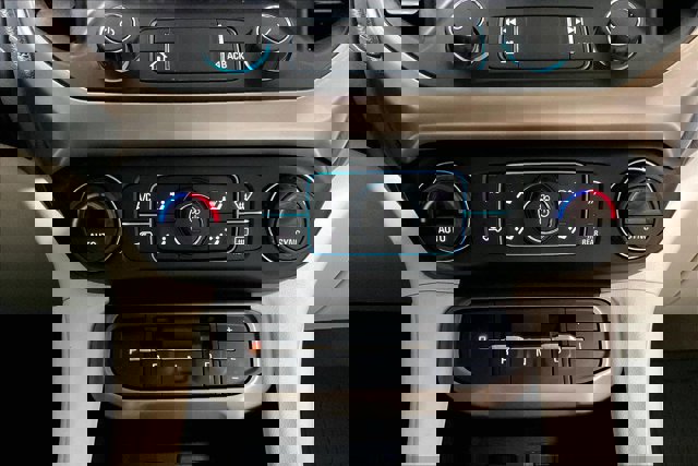 Used 2021 GMC Acadia Denali w/ LPO, Floor Liner Package image 33