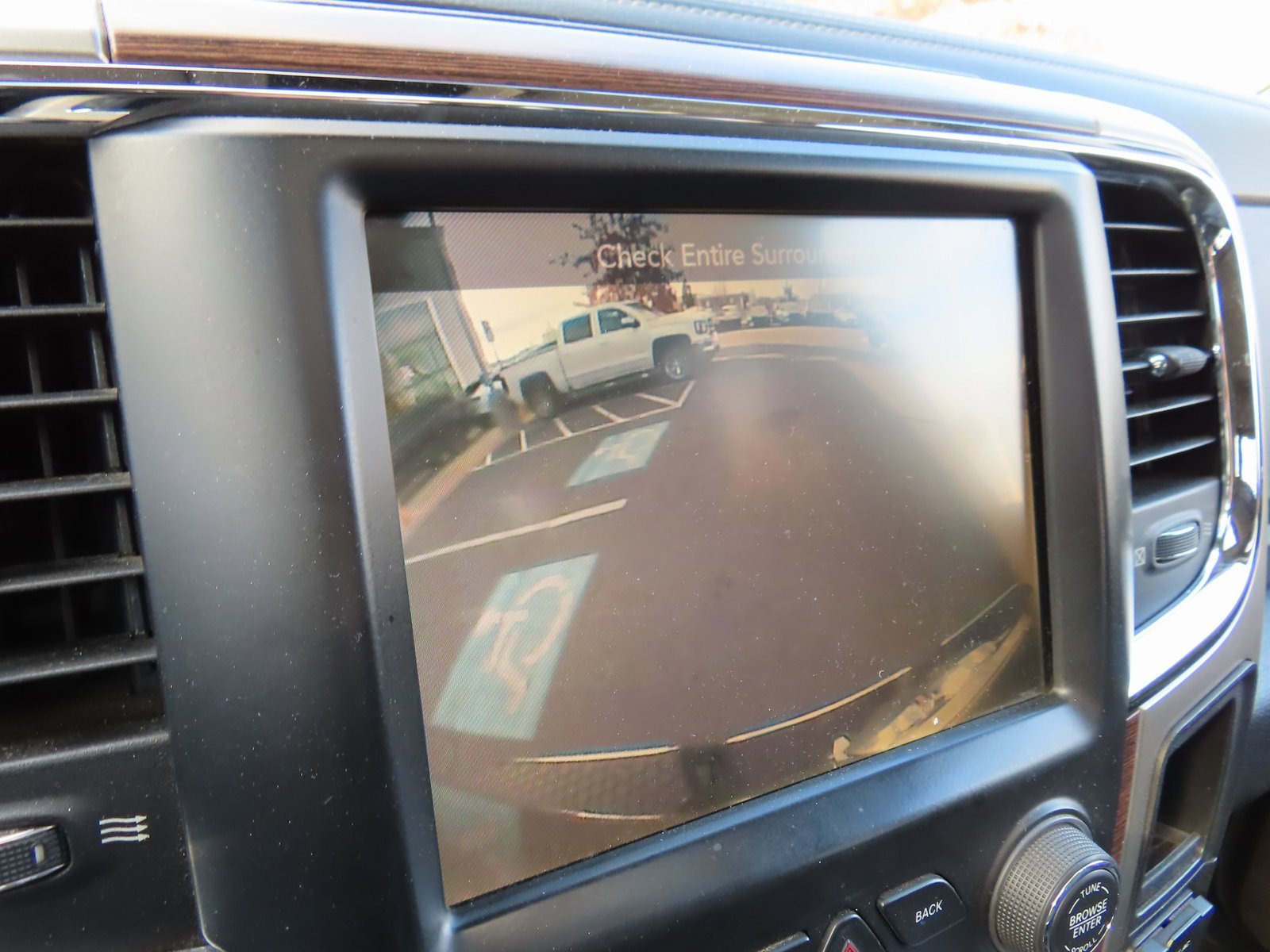 Used 2014 RAM 1500 Laramie w/ Convenience Group image 27