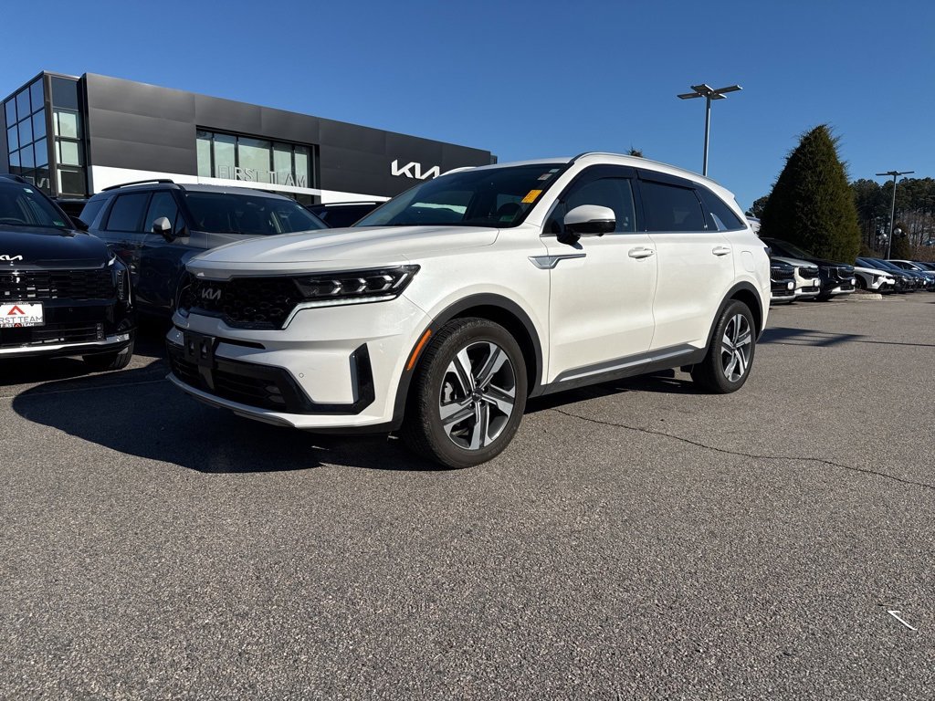 Used 2023 Kia Sorento SX Prestige image 2