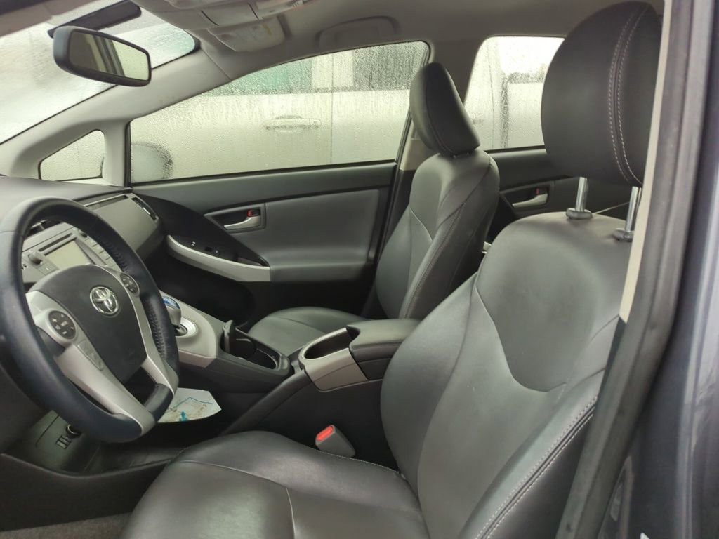 Used 2015 Toyota Prius Four image 6